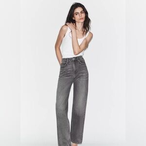 Zara TRF Mom Fit HI-RISE Jeans
